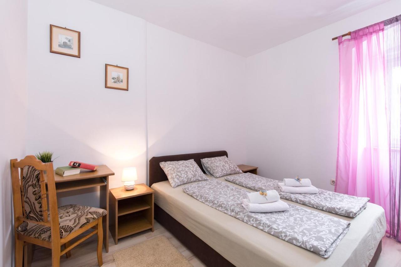 Pape Punat Apartmani I Sobe מראה חיצוני תמונה