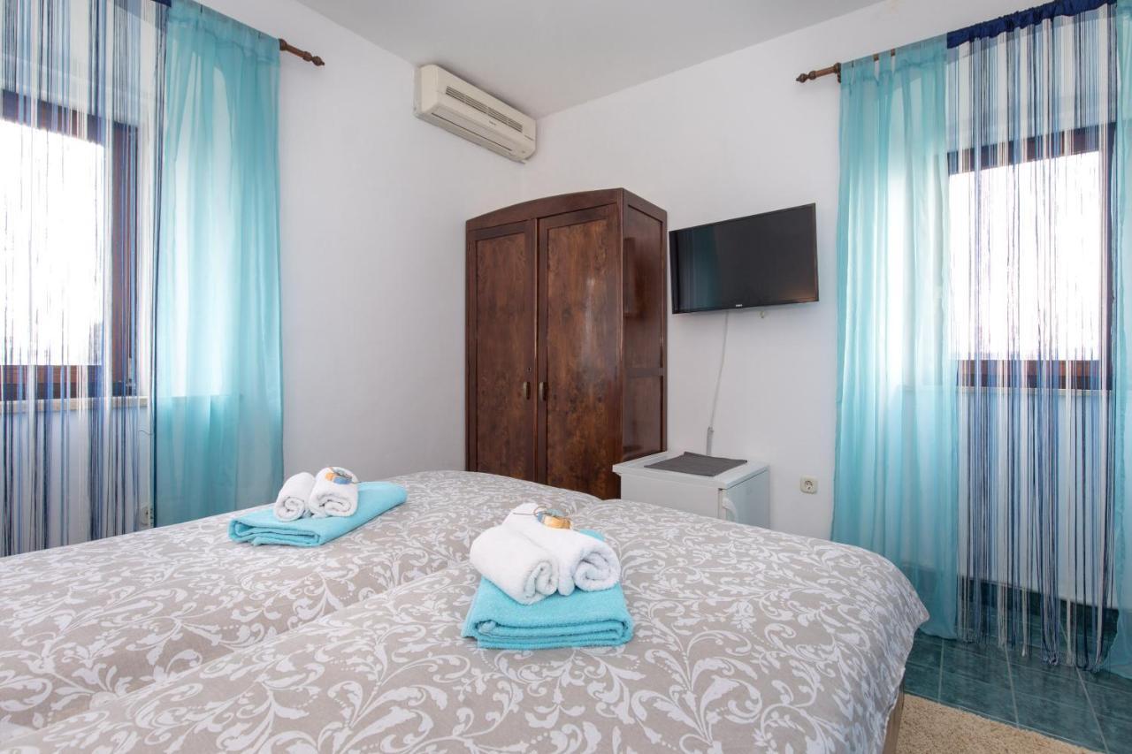 Pape Punat Apartmani I Sobe מראה חיצוני תמונה