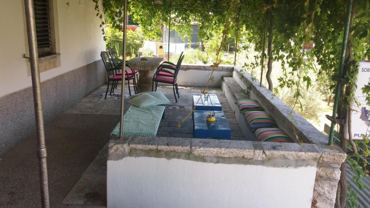 Pape Punat Apartmani I Sobe מראה חיצוני תמונה
